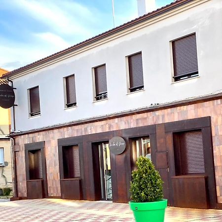 Estudio Puertas Del Orbigo Carrizo de la Ribera Extérieur photo